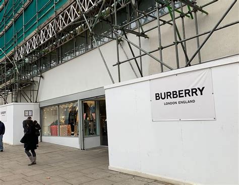 burberry factory london